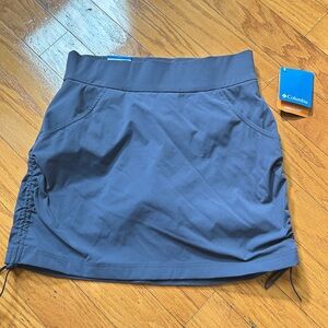 NWT Columbia women skort